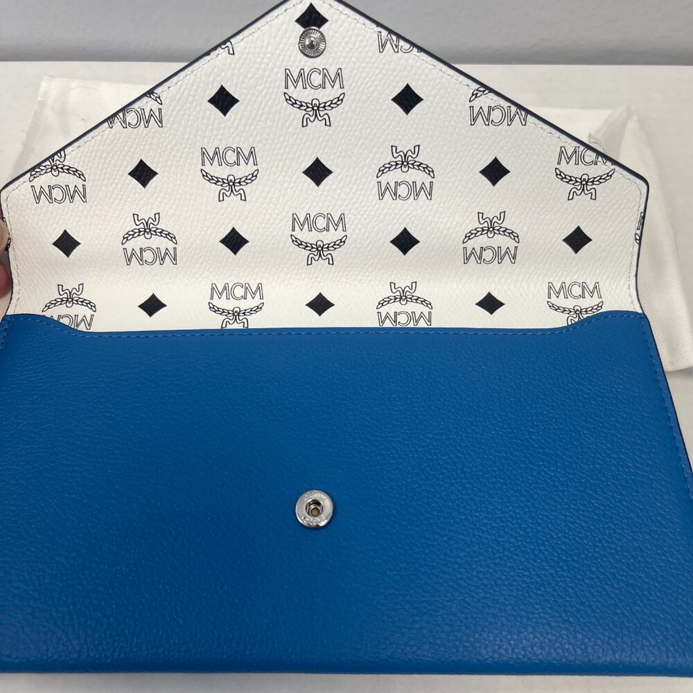 MCM Himmel Continental Pouch Wallet in Embossed Leather - New Munich Blue - NWT - Picture 3 of 8